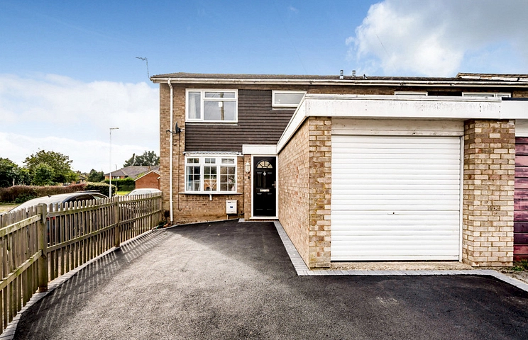 3 bedroom house for sale - Elm Road, High Wycombe, Buckinghamshire, HP12