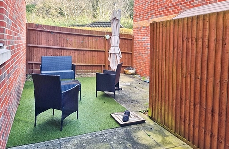 2 bedroom apartment for sale - Micklefield Road, High Wycombe, HP13 - Property View 2