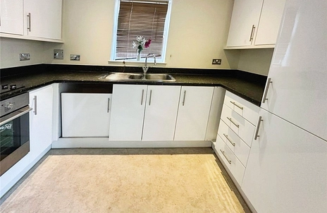 2 bedroom apartment for sale - Micklefield Road, High Wycombe, HP13 - Property View 3