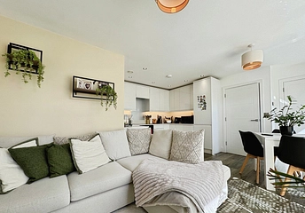 2 bedroom apartment for sale - College Court, Easton Street, High Wycombe, Buckinghamshire, HP11 - Property View 1