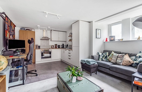 1 bedroom apartment for sale - Totteridge Avenue, High Wycombe, Buckinghamshire, HP13 - Property View 2