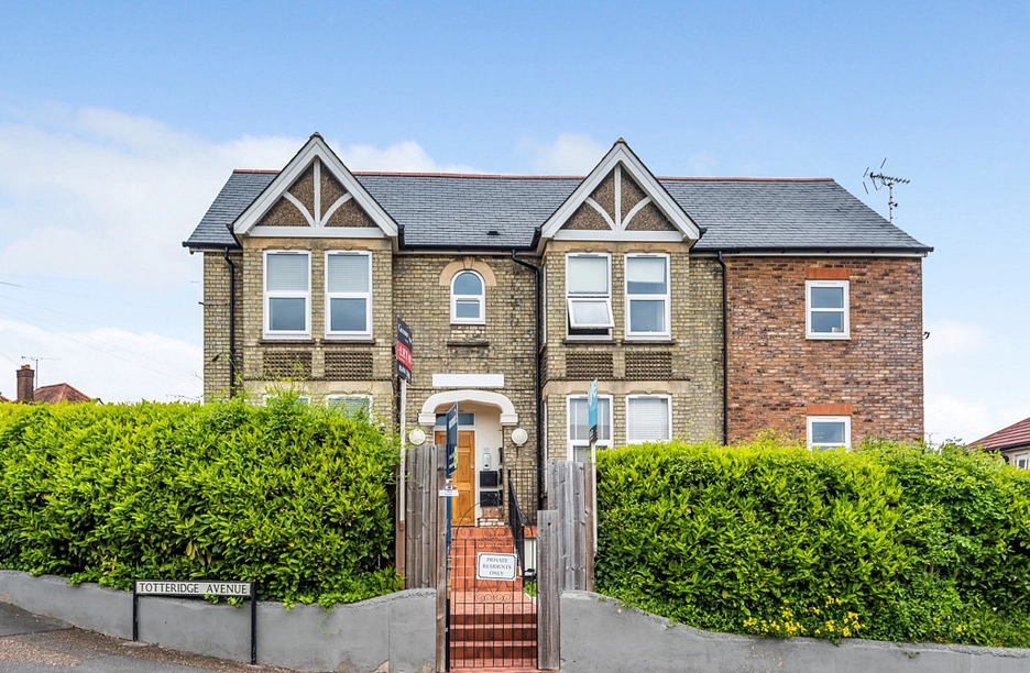 1 bedroom apartment for sale - Totteridge Avenue, High Wycombe, Buckinghamshire, HP13 - Property View 1