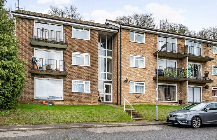 2 bedroom apartment for sale - Laurel Drive, High Wycombe, HP11
