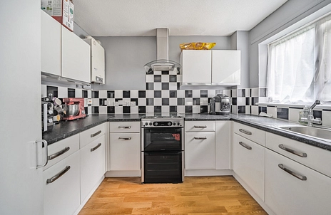 1 bedroom apartment for sale - Chairborough Road, High Wycombe, HP12 - Property View 3