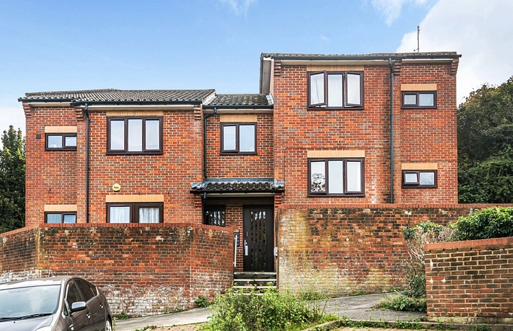 1 bedroom apartment for sale - Chairborough Road, High Wycombe, HP12