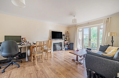 2 bedroom apartment for sale - Queens Acre, Queens Road, High Wycombe, HP13 - Property View 2