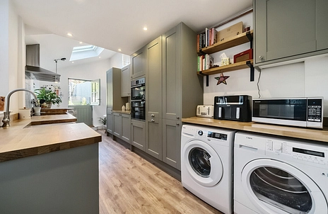 3 bedroom house for sale - West Wycombe Road, High Wycombe, Buckinghamshire, HP12 - Property View 3