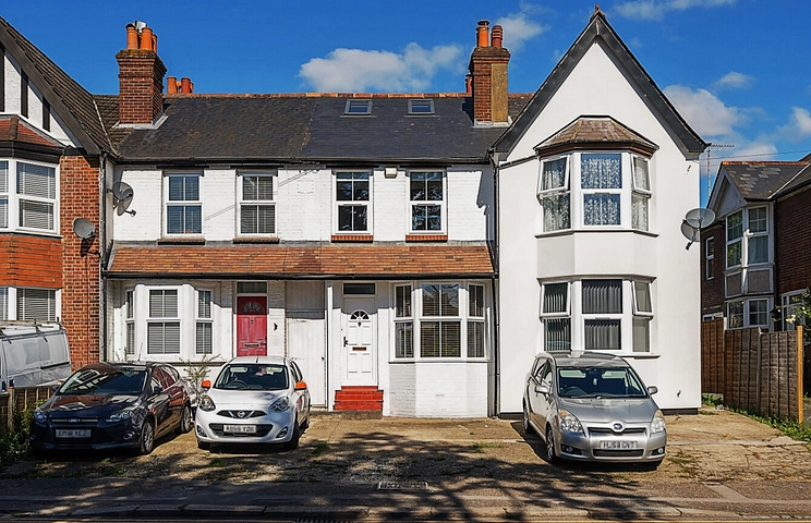 3 bedroom house for sale - West Wycombe Road, High Wycombe, Buckinghamshire, HP12