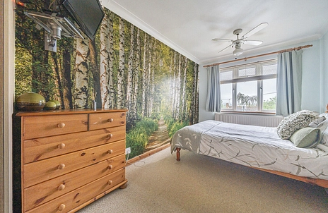 4 bedroom house for sale - Deeds Grove, High Wycombe, HP12 - Property View 3