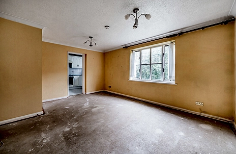 2 bedroom apartment for sale - Kingsmead Road, High Wycombe, Buckinghamshire, HP11 - Property View 3