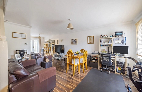 3 bedroom house for sale - Lansdowne Way, High Wycombe, HP11 - Property View 2