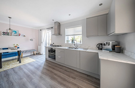 3 bedroom house for sale - Denham Road, Lane End, High Wycombe, Buckinghamshire, HP14 - Property View 3