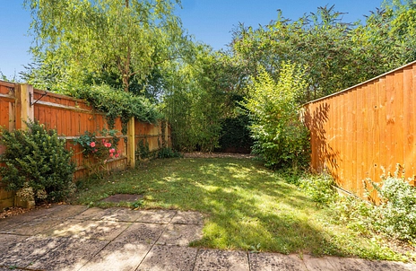 4 bedroom townhouse for sale - Princes Gate, High Wycombe, Buckinghamshire, HP13 - Property View 2