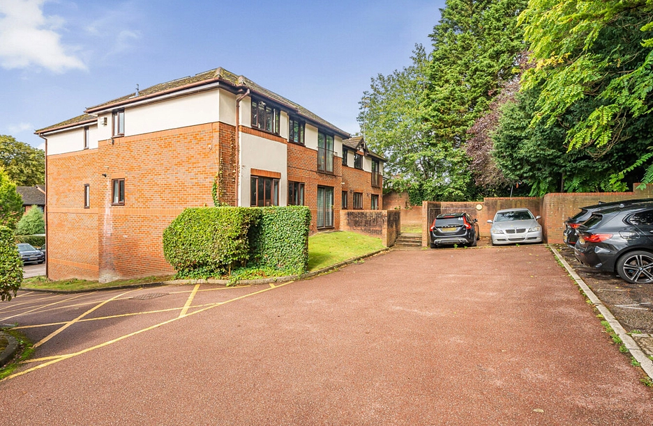 1 bedroom apartment for sale - London Road, Loudwater, High Wycombe, Buckinghamshire, HP10 - Property View 1