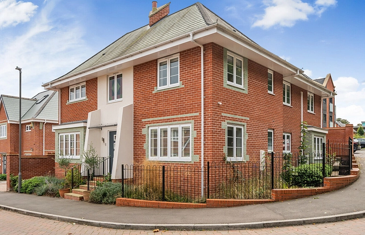 4 bedroom house for sale - Kelly Road, High Wycombe, Buckinghamshire, HP11