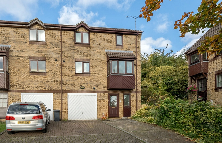 4 bedroom house for sale - Gibbs Close, High Wycombe, Buckinghamshire, HP13