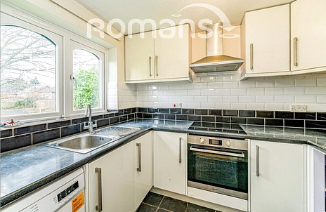 2 bedroom apartment for sale - Holmers Court, Holmers Farm Way, High Wycombe, Buckinghamshire, HP12 - Property View 2