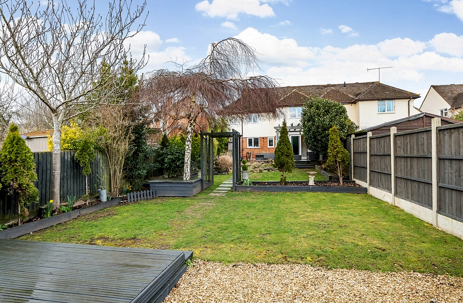 2 bedroom house for sale - Buckingham Way, Flackwell Heath, High Wycombe, Buckinghamshire, HP10 - Property View 1