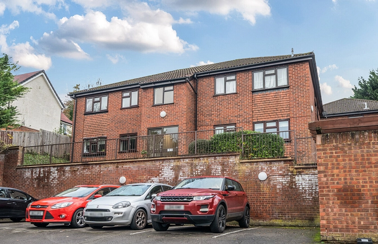2 bedroom apartment for sale - Kaybridge Close, High Wycombe, Buckinghamshire, HP13