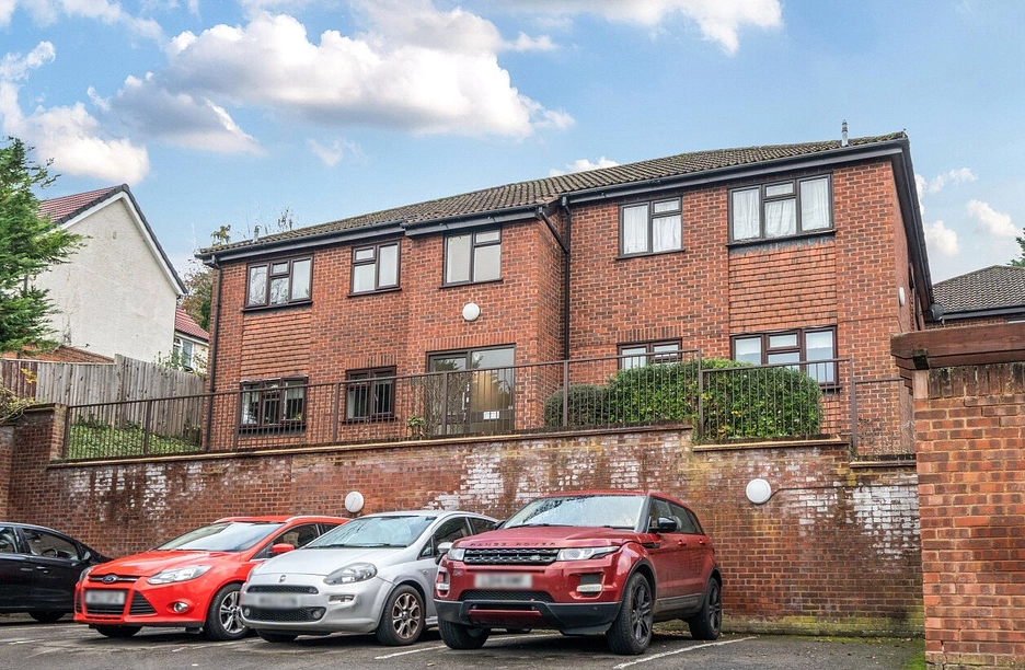 2 bedroom apartment for sale - Kaybridge Close, High Wycombe, Buckinghamshire, HP13 - Property View 1