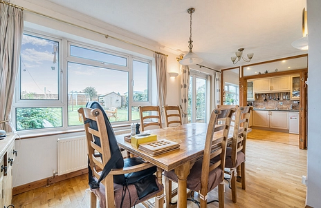 4 bedroom house for sale - Carver Hill Road, High Wycombe, Buckinghamshire, HP11 - Property View 3