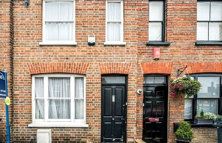 2 bedroom house for sale - West End Road, High Wycombe, HP11