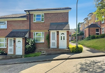 1 bedroom maisonette for sale - Lower Furney Close, High Wycombe, Buckinghamshire, HP13 - Property View 1