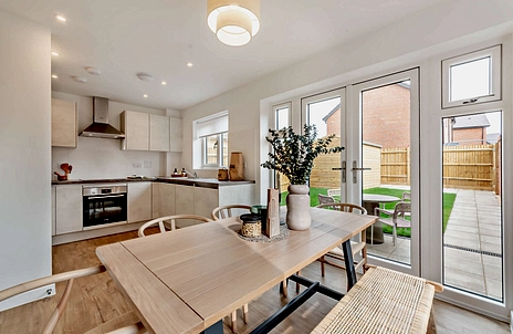 3 bedroom house to rent - Hunt Way, Crowthorne, RG45 - Property View 2