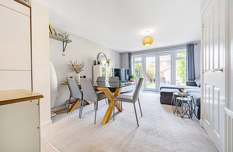 2 bedroom house for sale - Fawn Drive, Three Mile Cross, Reading, Berkshire, RG7 - Property View 2