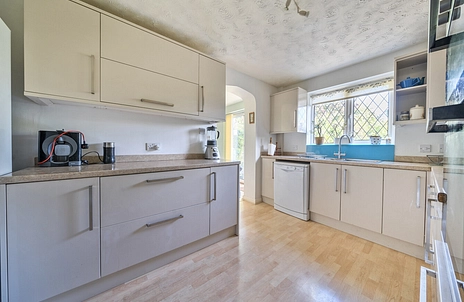 4 bedroom house for sale - Basil Close, Earley, Reading, Berkshire, RG6 - Property View 2