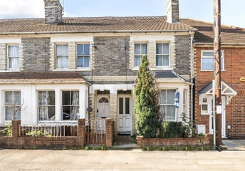 3 bedroom house for sale - Wykeham Road, Reading, RG6 - Property View 1