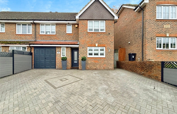 4 bedroom house for sale - Woodcock Court, Three Mile Cross, Reading, Berkshire, RG7