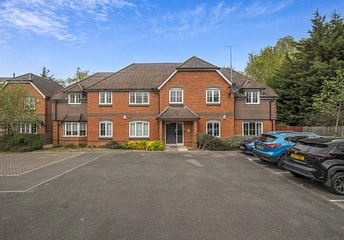 2 bedroom apartment for sale - Mays Close, Earley, Reading, Berkshire, RG6 - Property View 1