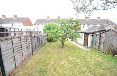 3 bedroom house for sale - Pearce Road, Maidenhead, Berkshire, SL6 - Property View 2