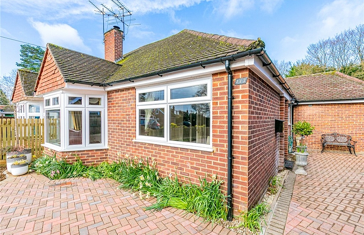 3 bedroom bungalow for sale - Farm Road, Maidenhead, Berkshire, SL6