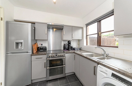 2 bedroom house for sale - Stonefield Park, Maidenhead, Berkshire, SL6 - Property View 3