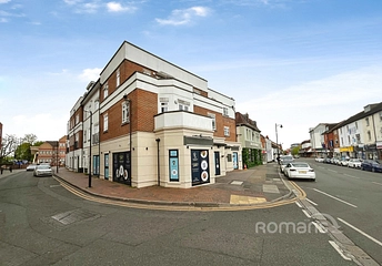 2 bedroom apartment for sale - Crown Lane, Maidenhead, Berkshire, SL6 - Property View 1