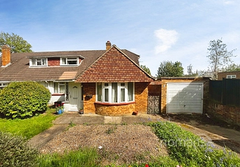 4 bedroom bungalow for sale - Bridle Road, Maidenhead, Berkshire, SL6 - Property View 1