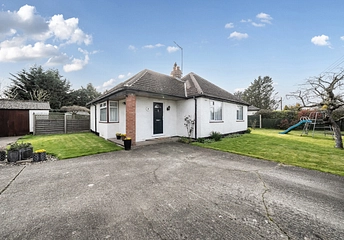 4 bedroom bungalow for sale - Drift Road, Maidenhead, Berkshire, SL6 - Property View 1