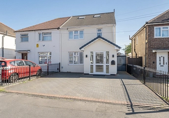 5 bedroom house for sale - Bradley Road, Slough, Berkshire, SL1 - Property View 1