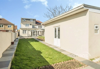 5 bedroom house for sale - Bradley Road, Slough, Berkshire, SL1 - Property View 1