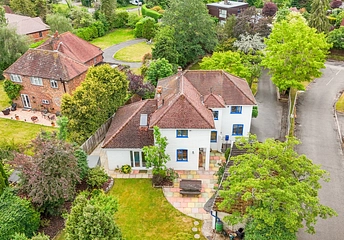 5 bedroom house for sale - Poyle Lane, Burnham, Slough, Buckinghamshire, SL1 - Property View 1