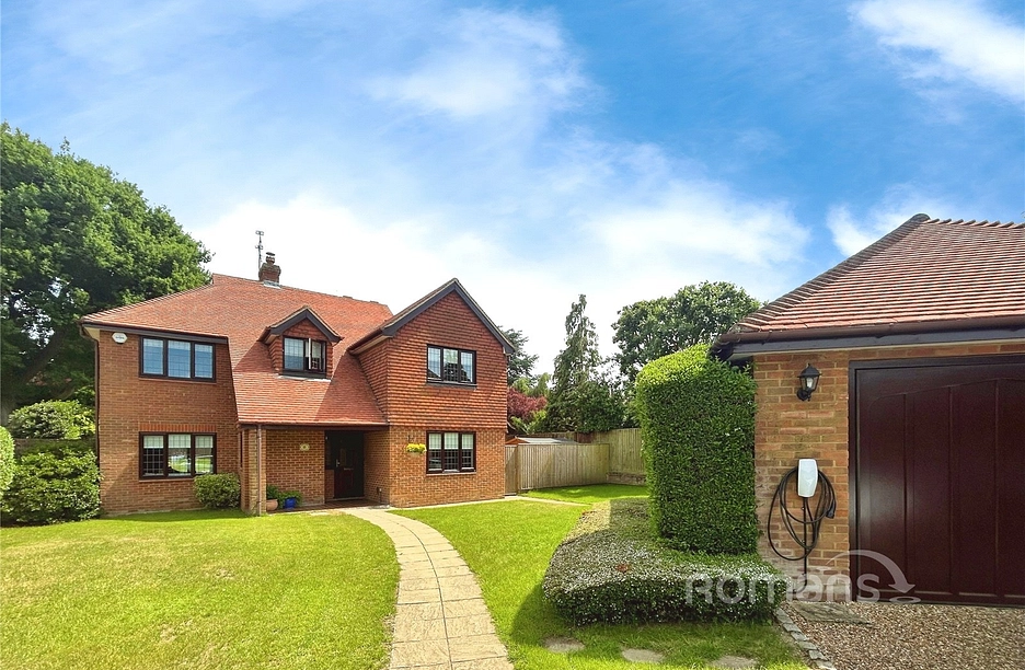 5 bedroom house to rent - Kinghorn Park, Maidenhead, SL6 - Property View 1