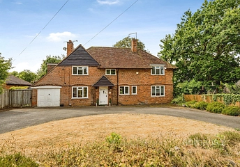 4 bedroom house to rent - Thicket Grove, Maidenhead, SL6 - Property View 1