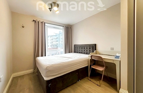 2 bedroom apartment to rent - The Colonnade, Maidenhead, Berkshire, SL6 - Property View 3
