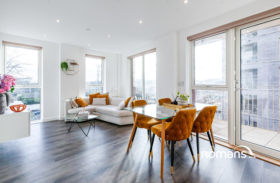 2 bedroom apartment to rent - St. Ives Road, Maidenhead, Berkshire, SL6 - Property View 1