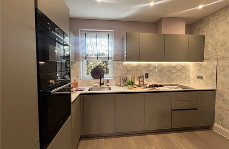 3 bedroom house for sale - Horlicks Quarter, Stoke Gardens, Slough, SL1 - Property View 2