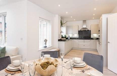 4 bedroom house for sale - Buckler's Park, Crowthorne, Berkshire, RG45 - Property View 2