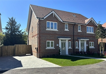 3 bedroom house for sale - London Road, Ascot, RG12 - Property View 1