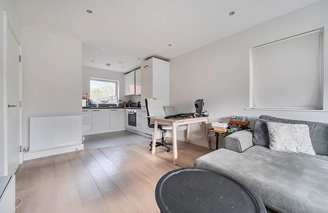 1 bedroom apartment for sale - Woolhampton Way, Reading, Berkshire, RG2 - Property View 3